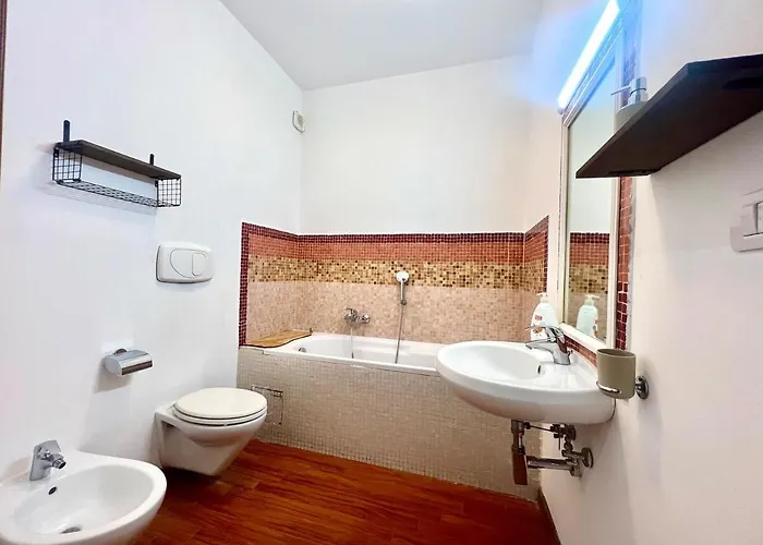 Gandino House At Vatican Apartment *
